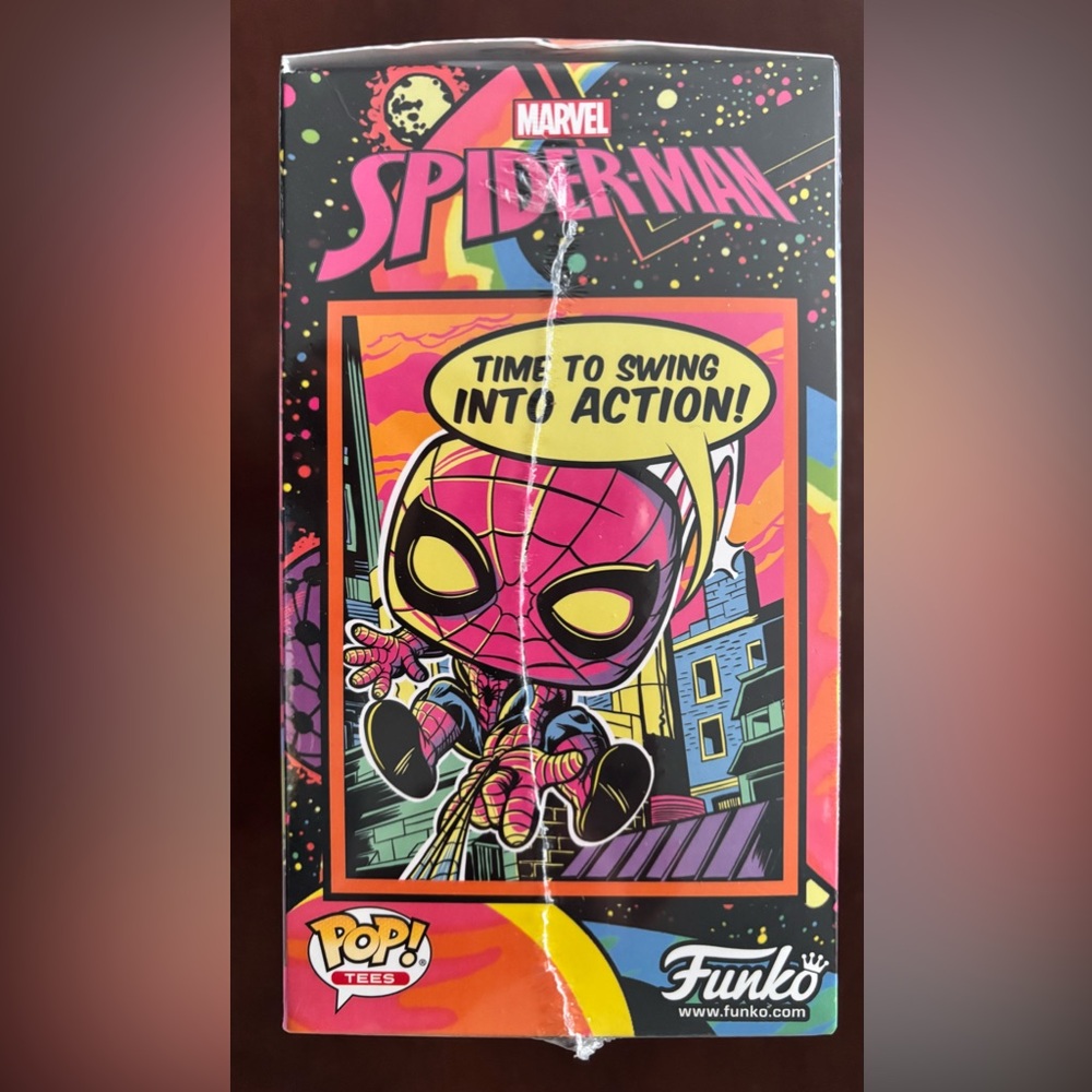 FUNKO POP MARVEL SPIDER-MAN BLACKLIGHT T-SHIRT BOX SET NEW IN BOX SEALED - Picture 4 of 5